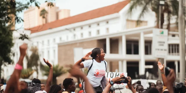 Kenyans protest at violence against women dubbed #EndFemicideKE Image- William X- @wokaen